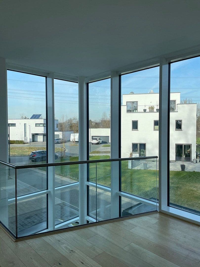 Prenájom bytu 3-izbový 183 m², Am Lohmühlensee 8, Duisburg, Severné Porýnie - Westfálsko Prenájom bytu 3-izbový 183 m², Am Lohmühlensee 8, Duisburg, Severné Porýnie - Westfálsko