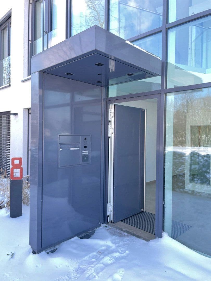 Prenájom bytu 3-izbový 183 m², Am Lohmühlensee 8, Duisburg, Severné Porýnie - Westfálsko Prenájom bytu 3-izbový 183 m², Am Lohmühlensee 8, Duisburg, Severné Porýnie - Westfálsko