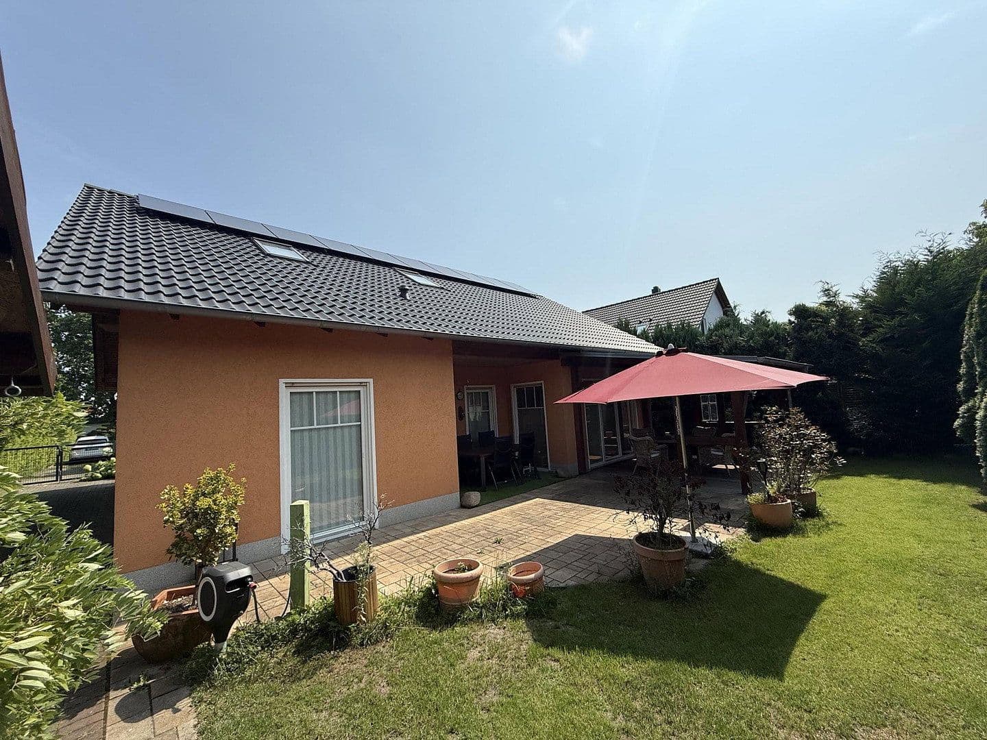 Prenájom domu 100 m², pozemok 400 m², Stuttgarter Straße 20a, Hoppegarten, Brandenbursko Prenájom domu 100 m², pozemok 400 m², Stuttgarter Straße 20a, Hoppegarten, Brandenbursko