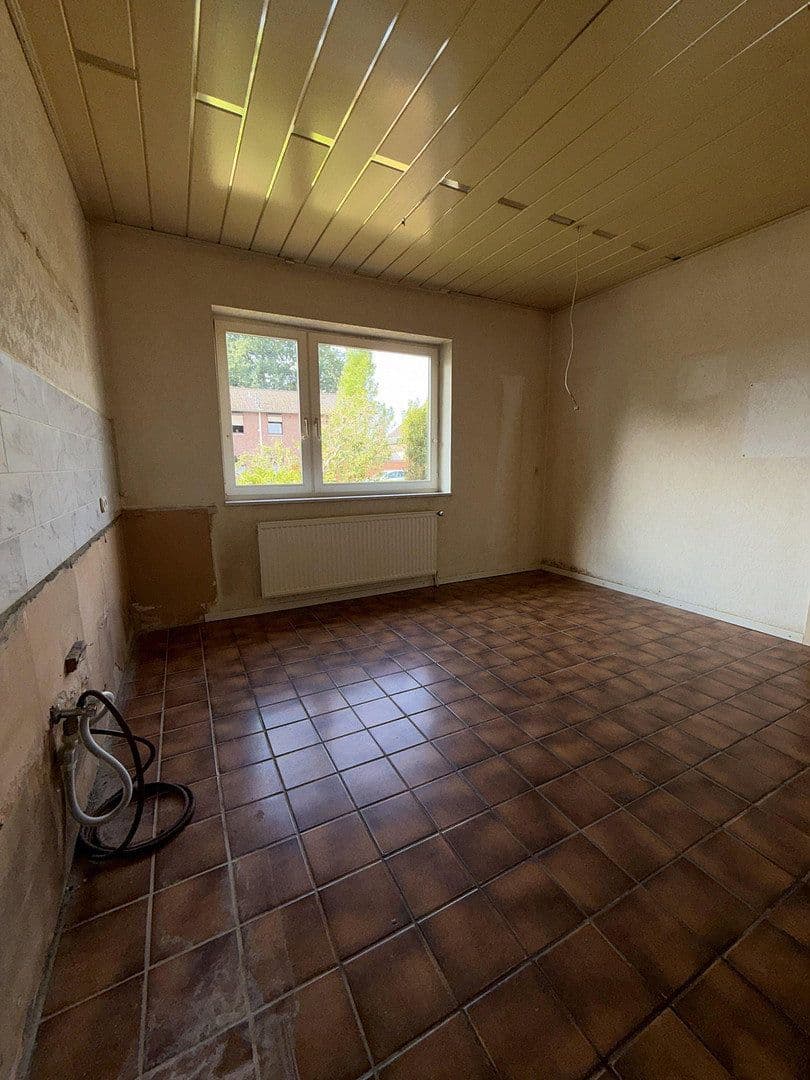 Predaj domu 152 m², pozemok 696 m², Weimarer Straße 2, Delmenhorst, Dolné Sasko Predaj domu 152 m², pozemok 696 m², Weimarer Straße 2, Delmenhorst, Dolné Sasko