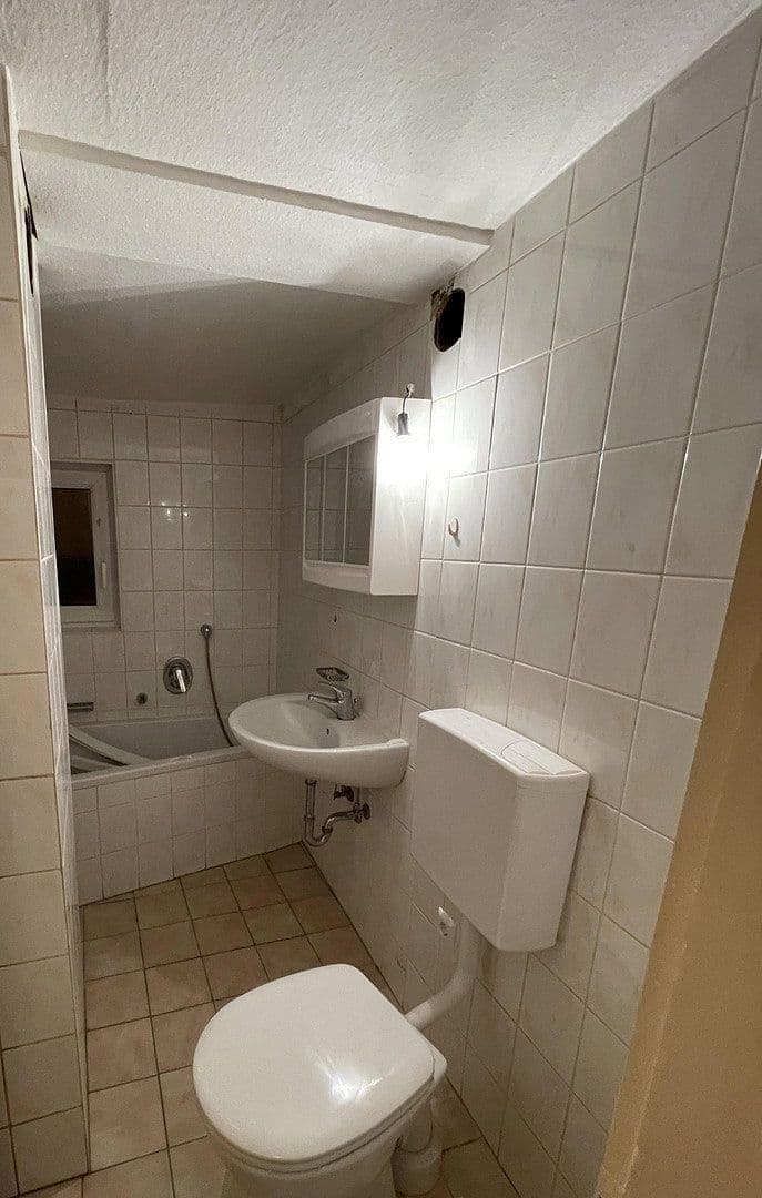 Predaj domu 125 m², pozemok 512 m², Lauda-Königshofen, Bádensko-Wurttembersko Predaj domu 125 m², pozemok 512 m², Lauda-Königshofen, Bádensko-Wurttembersko