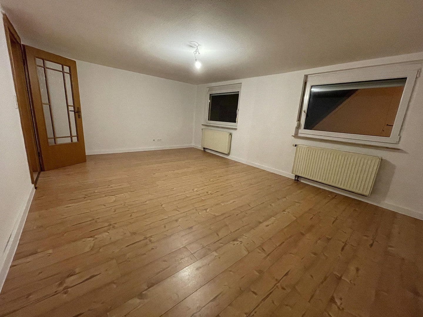 Predaj domu 125 m², pozemok 512 m², Lauda-Königshofen, Bádensko-Wurttembersko Predaj domu 125 m², pozemok 512 m², Lauda-Königshofen, Bádensko-Wurttembersko