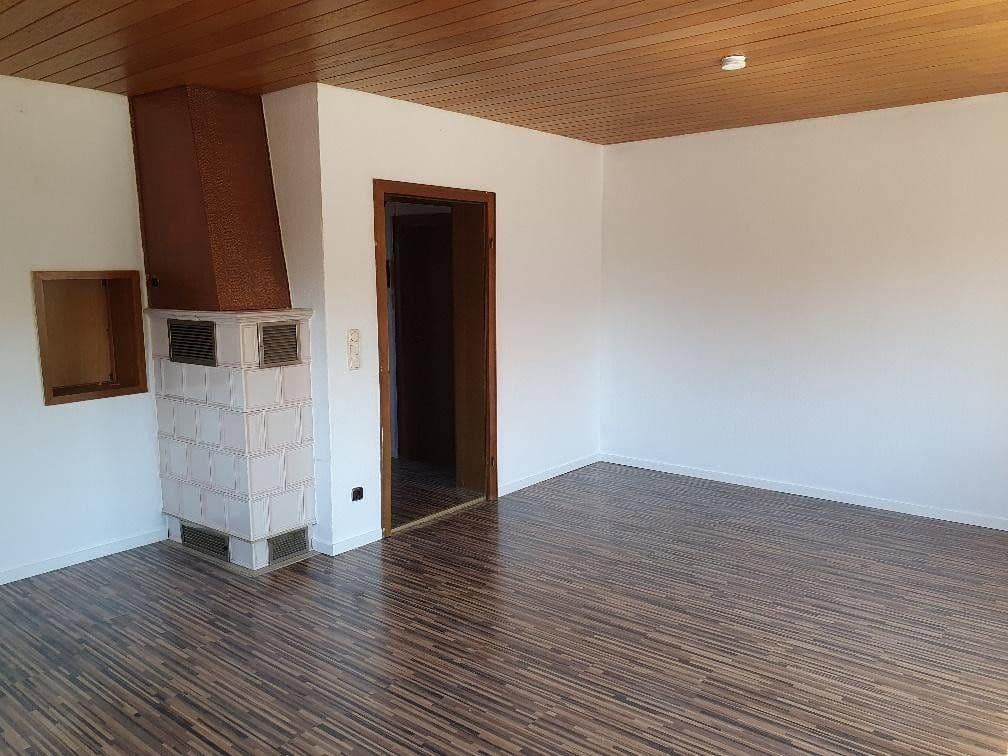 Predaj domu 171 m², pozemok 739 m², Neumarkt in der Oberpfalz, Bavorsko Predaj domu 171 m², pozemok 739 m², Neumarkt in der Oberpfalz, Bavorsko