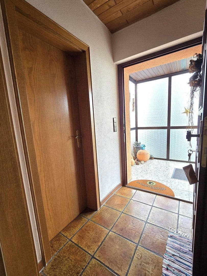 Predaj domu 171 m², pozemok 739 m², Neumarkt in der Oberpfalz, Bavorsko Predaj domu 171 m², pozemok 739 m², Neumarkt in der Oberpfalz, Bavorsko