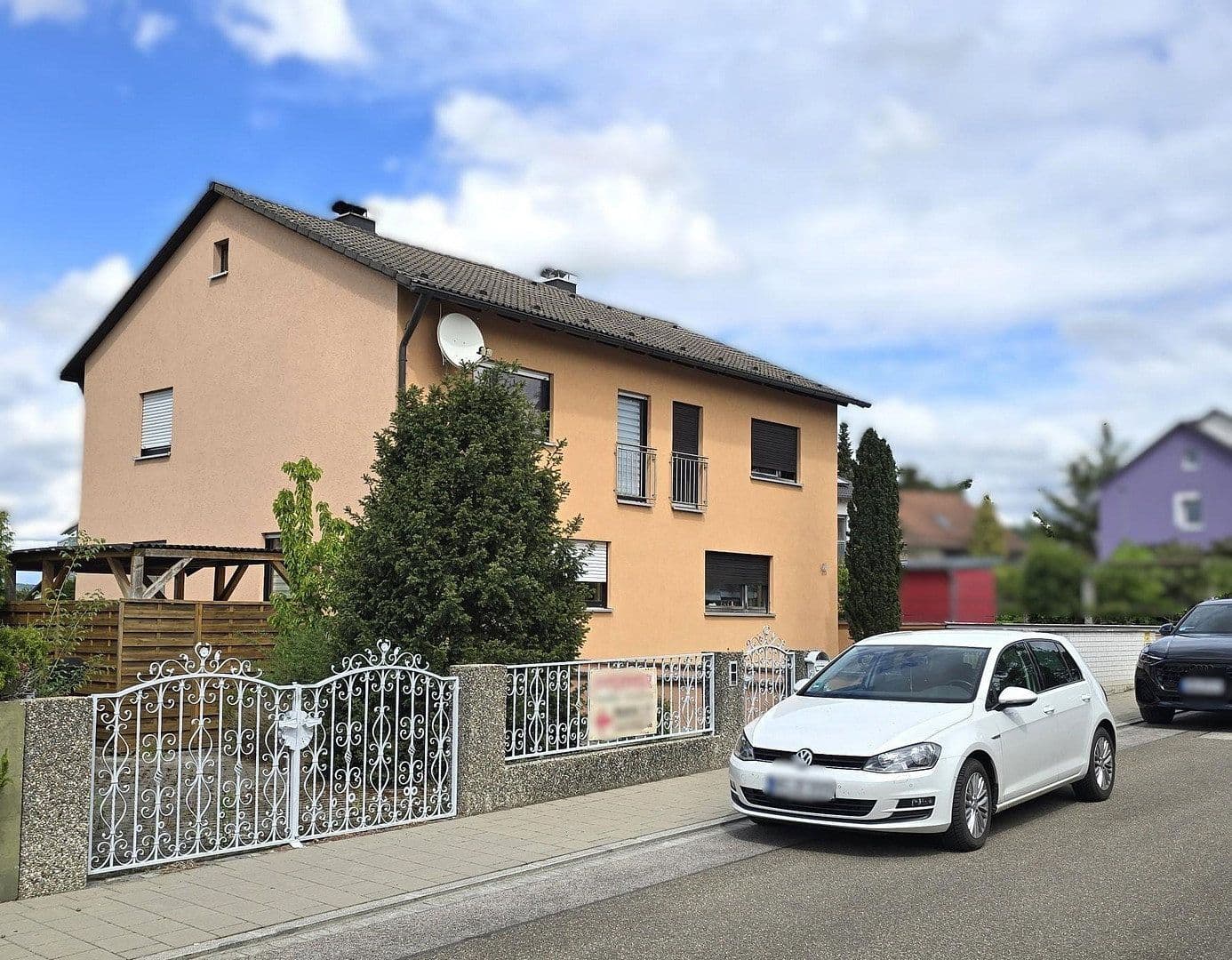 Predaj domu 171 m², pozemok 739 m², Neumarkt in der Oberpfalz, Bavorsko Predaj domu 171 m², pozemok 739 m², Neumarkt in der Oberpfalz, Bavorsko