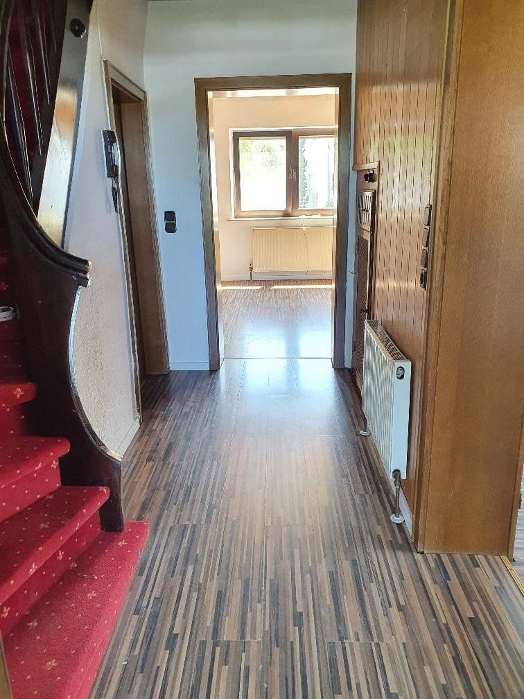 Predaj domu 171 m², pozemok 739 m², Neumarkt in der Oberpfalz, Bavorsko Predaj domu 171 m², pozemok 739 m², Neumarkt in der Oberpfalz, Bavorsko