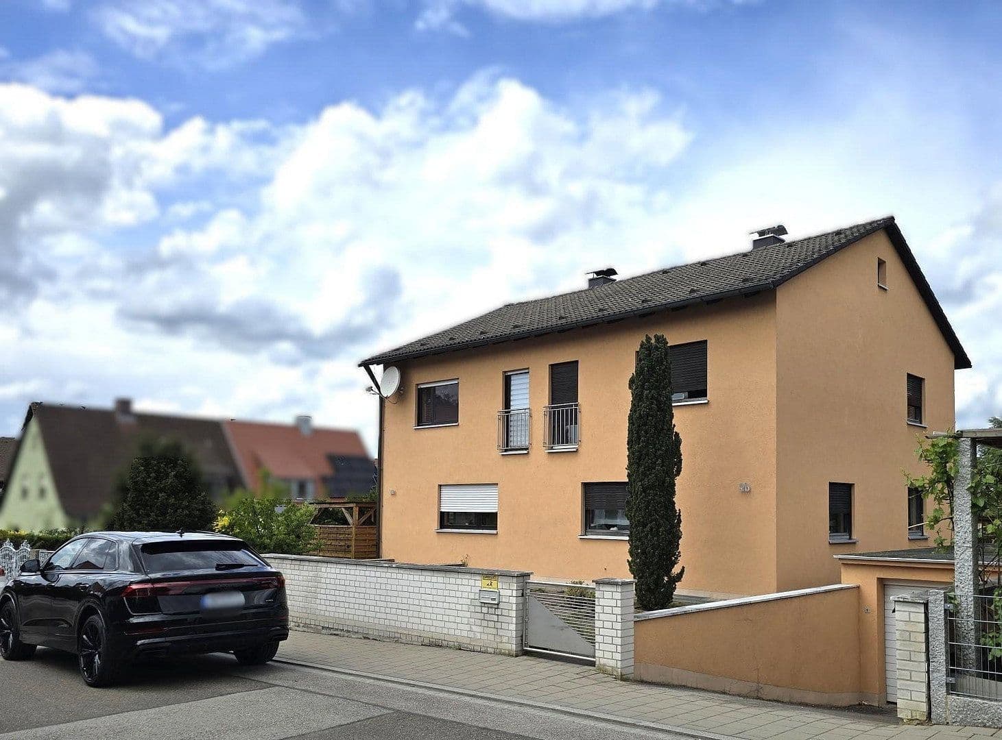 Predaj domu 171 m², pozemok 739 m², Neumarkt in der Oberpfalz, Bavorsko Predaj domu 171 m², pozemok 739 m², Neumarkt in der Oberpfalz, Bavorsko