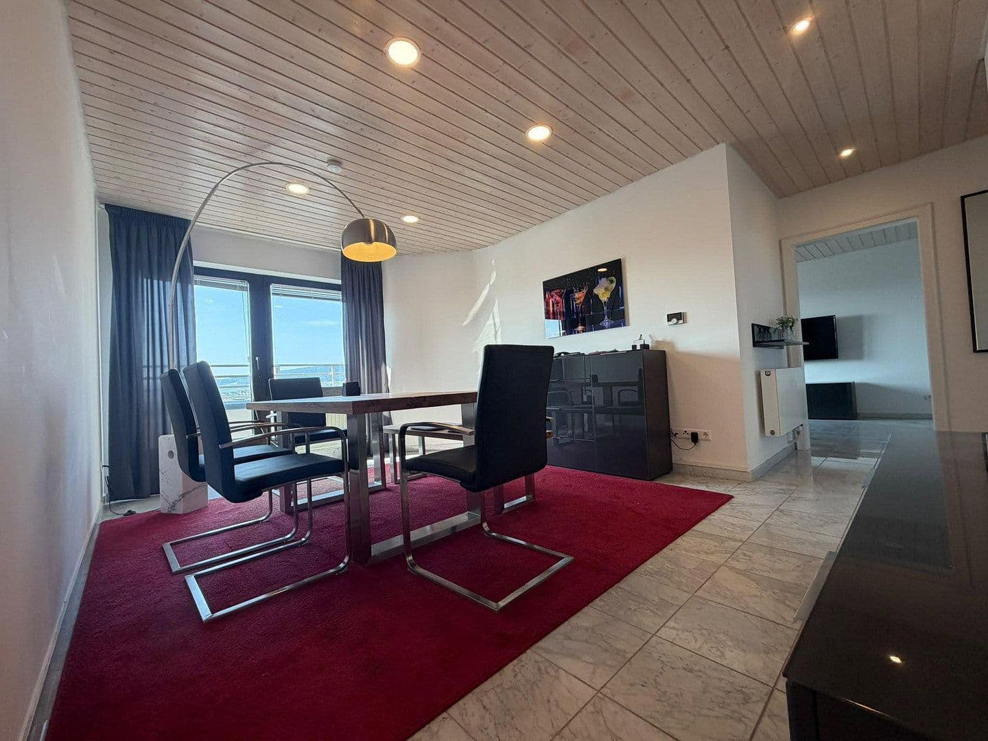 Prenájom bytu 3-izbový 89 m², Waiblingen, Bádensko-Wurttembersko Prenájom bytu 3-izbový 89 m², Waiblingen, Bádensko-Wurttembersko