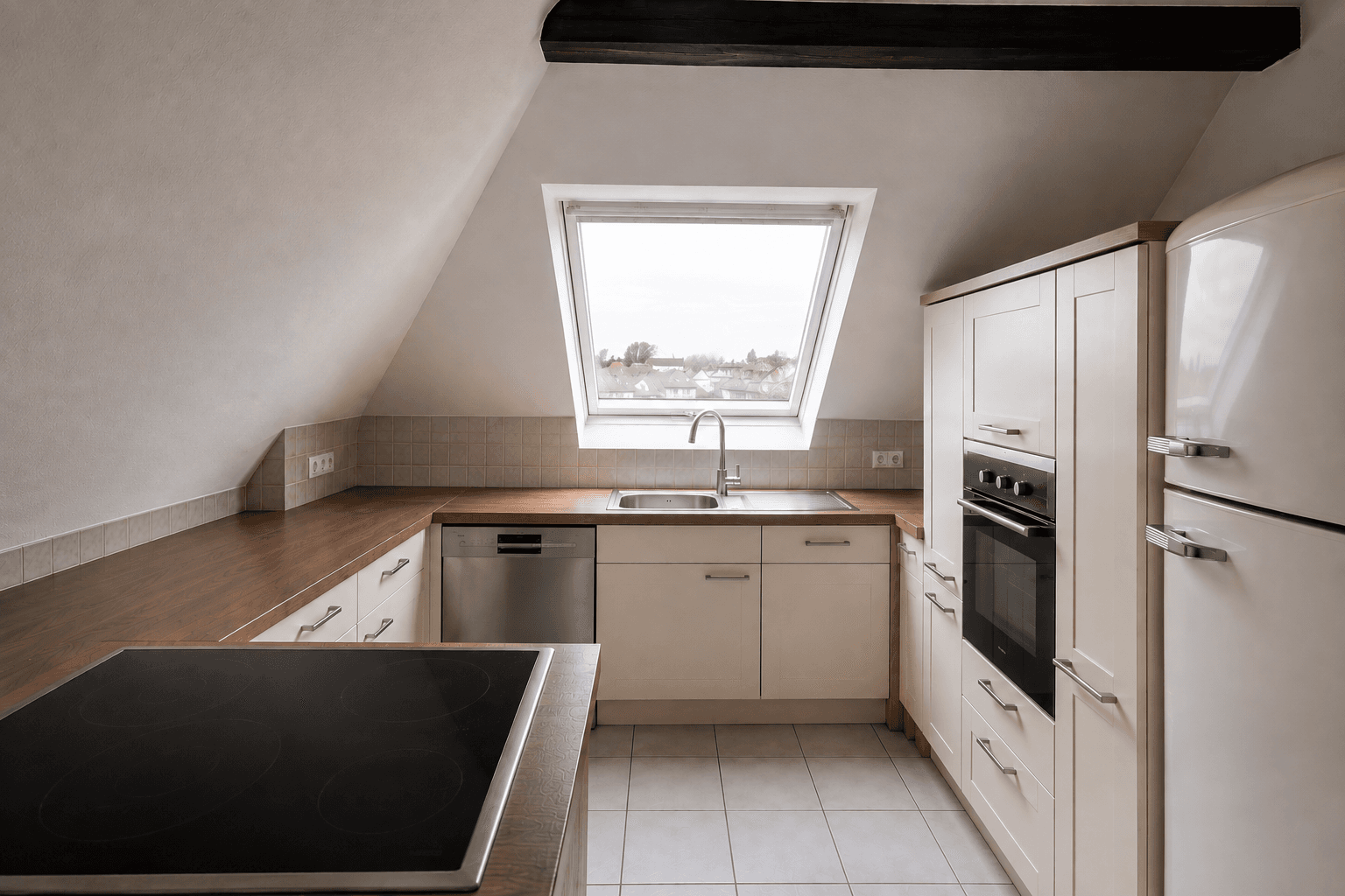 Prenájom bytu 16 m², Troisdorf, Severné Porýnie - Westfálsko Prenájom bytu 16 m², Troisdorf, Severné Porýnie - Westfálsko