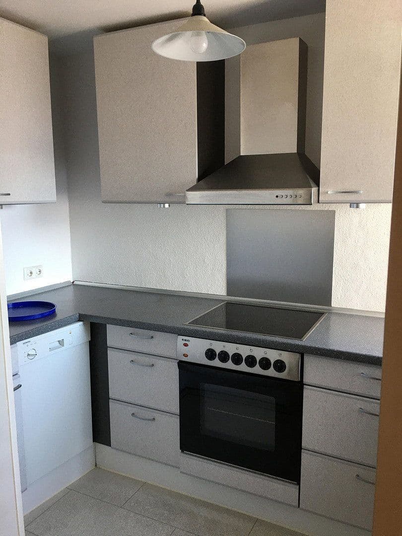 Prenájom bytu 3-izbový 73 m², Hessenlauweg 17, Stuttgart, Bádensko-Wurttembersko Prenájom bytu 3-izbový 73 m², Hessenlauweg 17, Stuttgart, Bádensko-Wurttembersko
