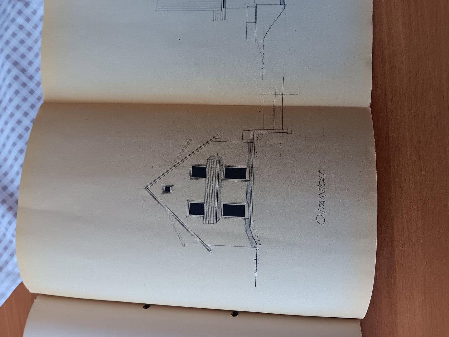 Predaj domu 170 m², pozemok 550 m², Jugendheimstrasse 24, Bann, Porýnie-Falcko Predaj domu 170 m², pozemok 550 m², Jugendheimstrasse 24, Bann, Porýnie-Falcko