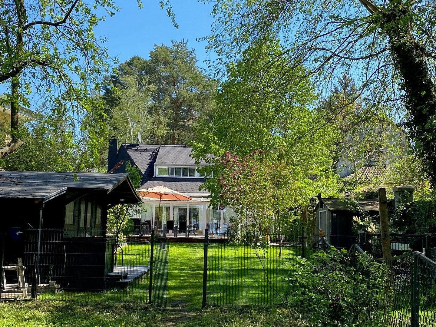 Predaj domu 190 m², pozemok 1.100 m², Königs Wusterhausen, Brandenbursko Predaj domu 190 m², pozemok 1.100 m², Königs Wusterhausen, Brandenbursko