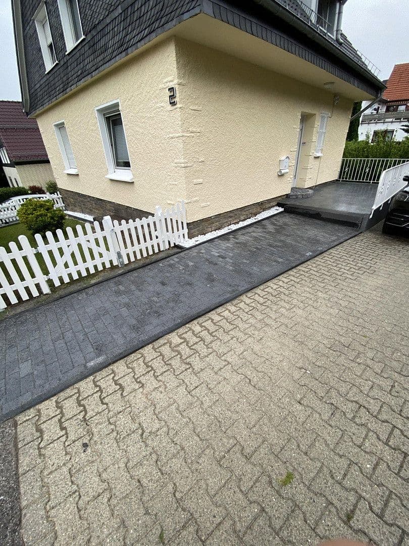 Predaj domu 307 m², pozemok 738 m², Wermelskirchen, Severné Porýnie - Westfálsko Predaj domu 307 m², pozemok 738 m², Wermelskirchen, Severné Porýnie - Westfálsko