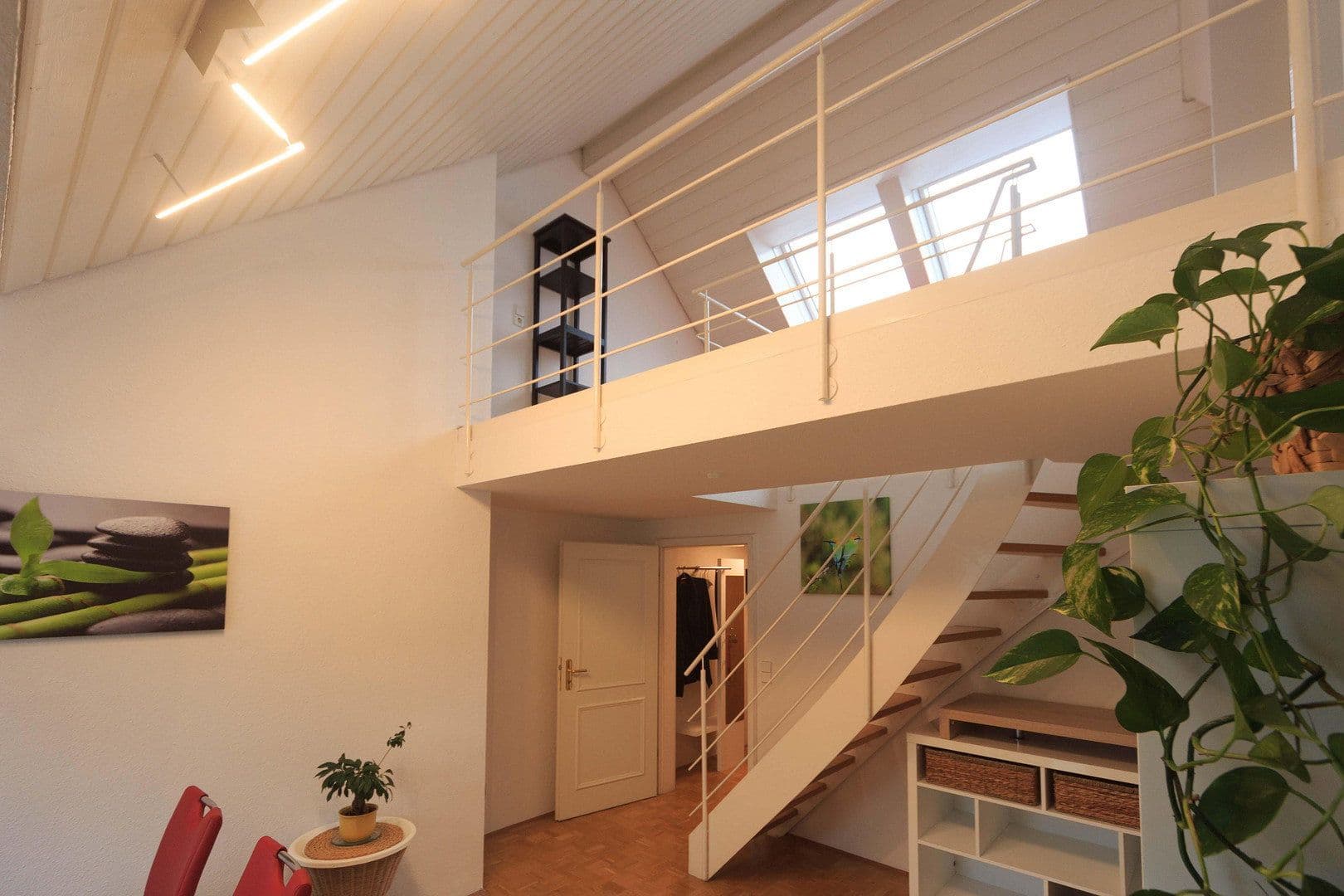 Prenájom bytu 3-izbový 87 m², Öhringer Straße 21, Stuttgart, Bádensko-Wurttembersko Prenájom bytu 3-izbový 87 m², Öhringer Straße 21, Stuttgart, Bádensko-Wurttembersko