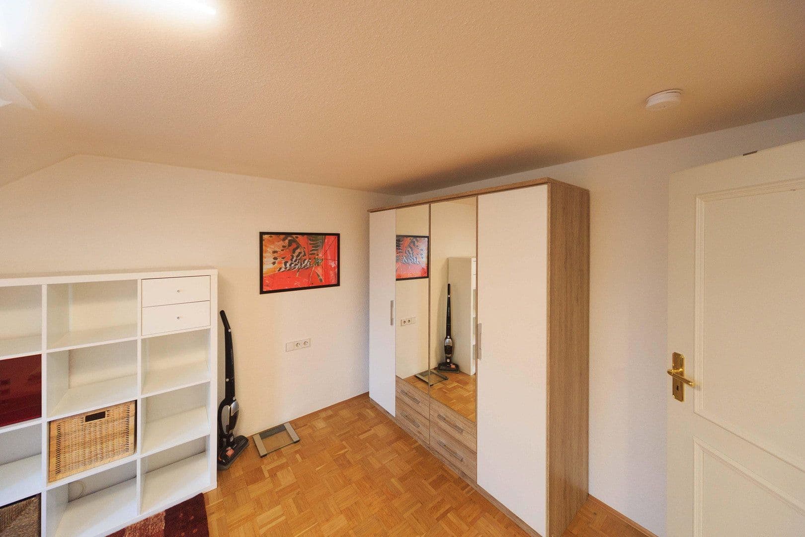 Prenájom bytu 3-izbový 87 m², Öhringer Straße 21, Stuttgart, Bádensko-Wurttembersko Prenájom bytu 3-izbový 87 m², Öhringer Straße 21, Stuttgart, Bádensko-Wurttembersko