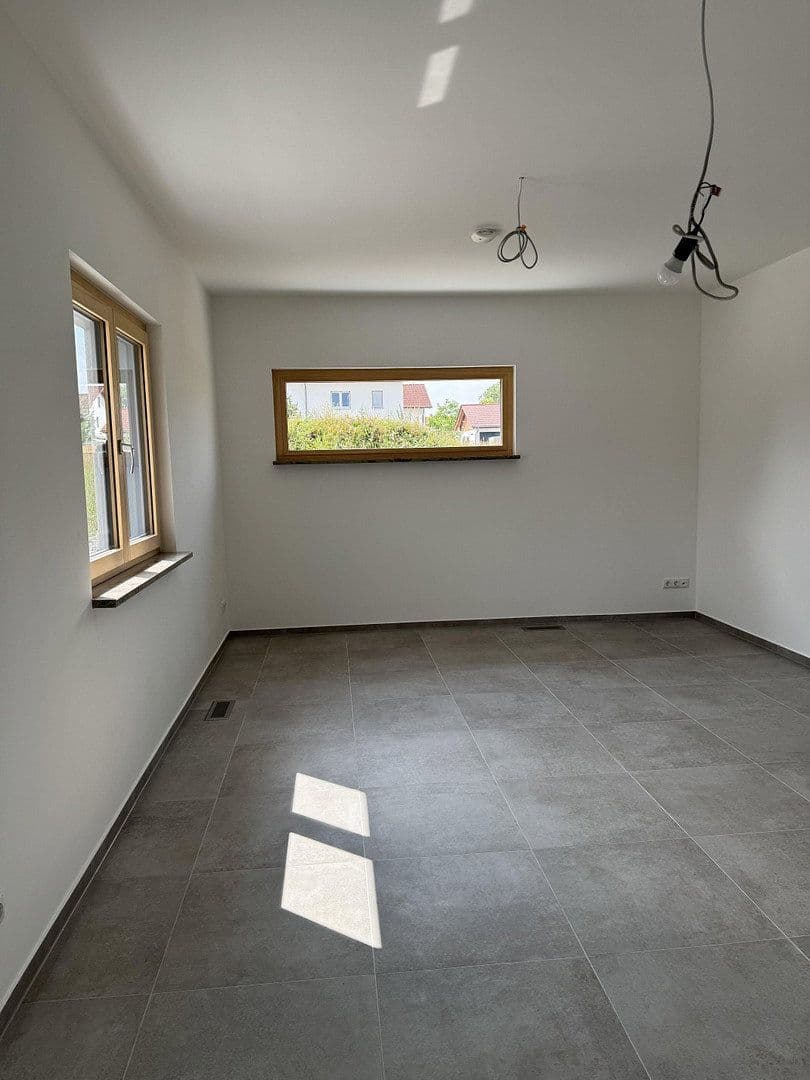 Prenájom bytu 2-izbový 50 m², Ottenhofen, Bavorsko Prenájom bytu 2-izbový 50 m², Ottenhofen, Bavorsko