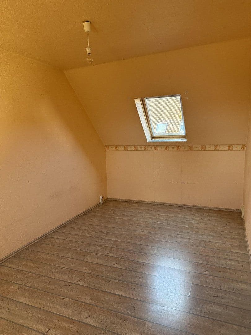 Predaj domu 161 m², pozemok 341 m², Weidenweg 12, Eisenhüttenstadt, Brandenbursko Predaj domu 161 m², pozemok 341 m², Weidenweg 12, Eisenhüttenstadt, Brandenbursko