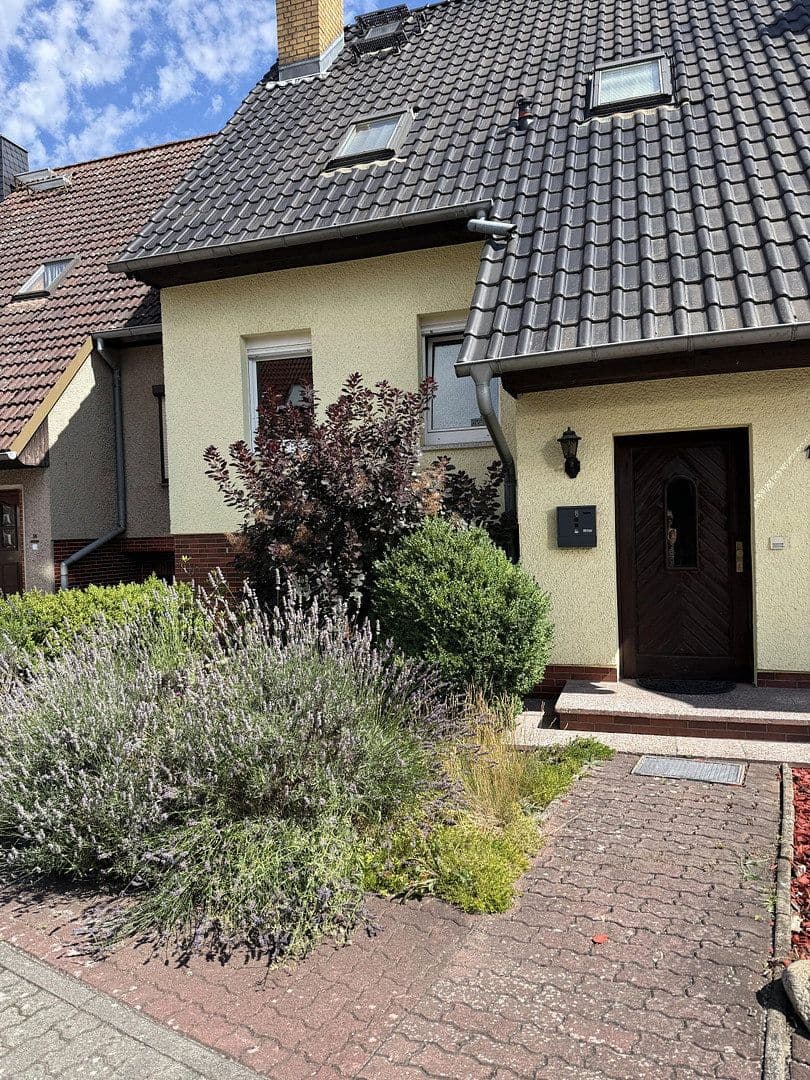 Predaj domu 161 m², pozemok 341 m², Weidenweg 12, Eisenhüttenstadt, Brandenbursko Predaj domu 161 m², pozemok 341 m², Weidenweg 12, Eisenhüttenstadt, Brandenbursko
