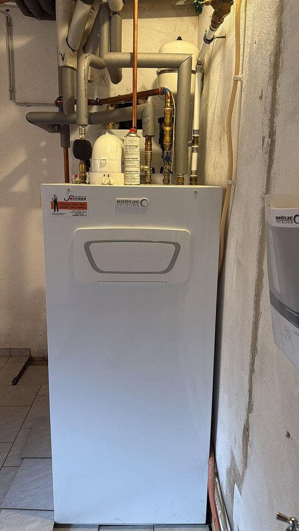 Predaj domu 161 m², pozemok 341 m², Weidenweg 12, Eisenhüttenstadt, Brandenbursko Predaj domu 161 m², pozemok 341 m², Weidenweg 12, Eisenhüttenstadt, Brandenbursko