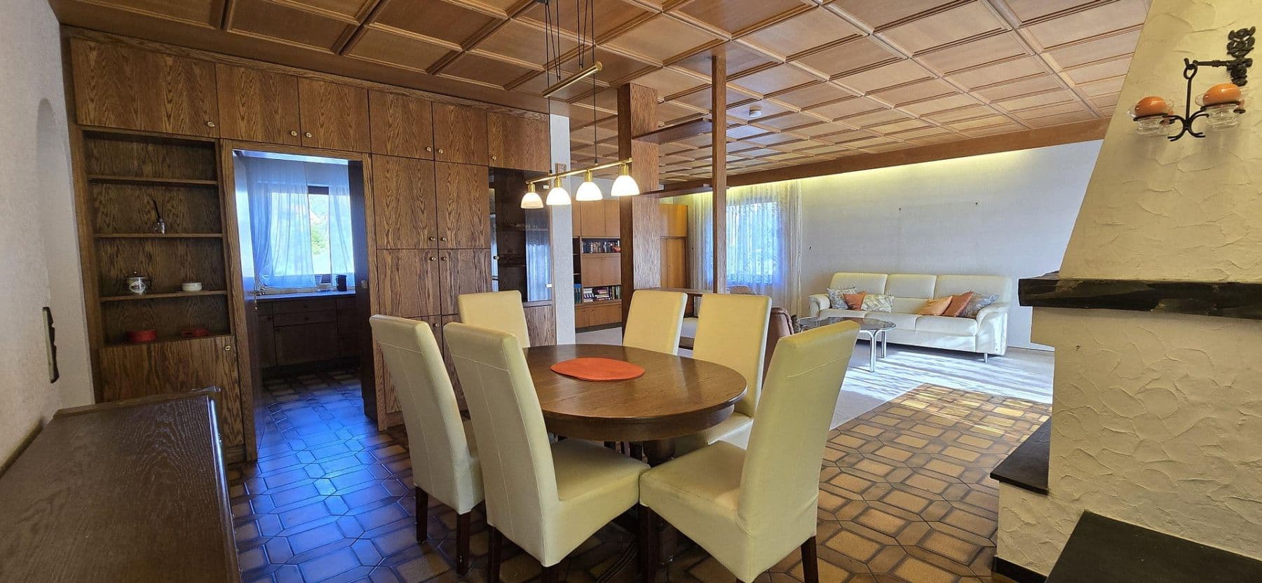 Predaj domu 258 m², pozemok 900 m², Kulmbach, Bavorsko Predaj domu 258 m², pozemok 900 m², Kulmbach, Bavorsko