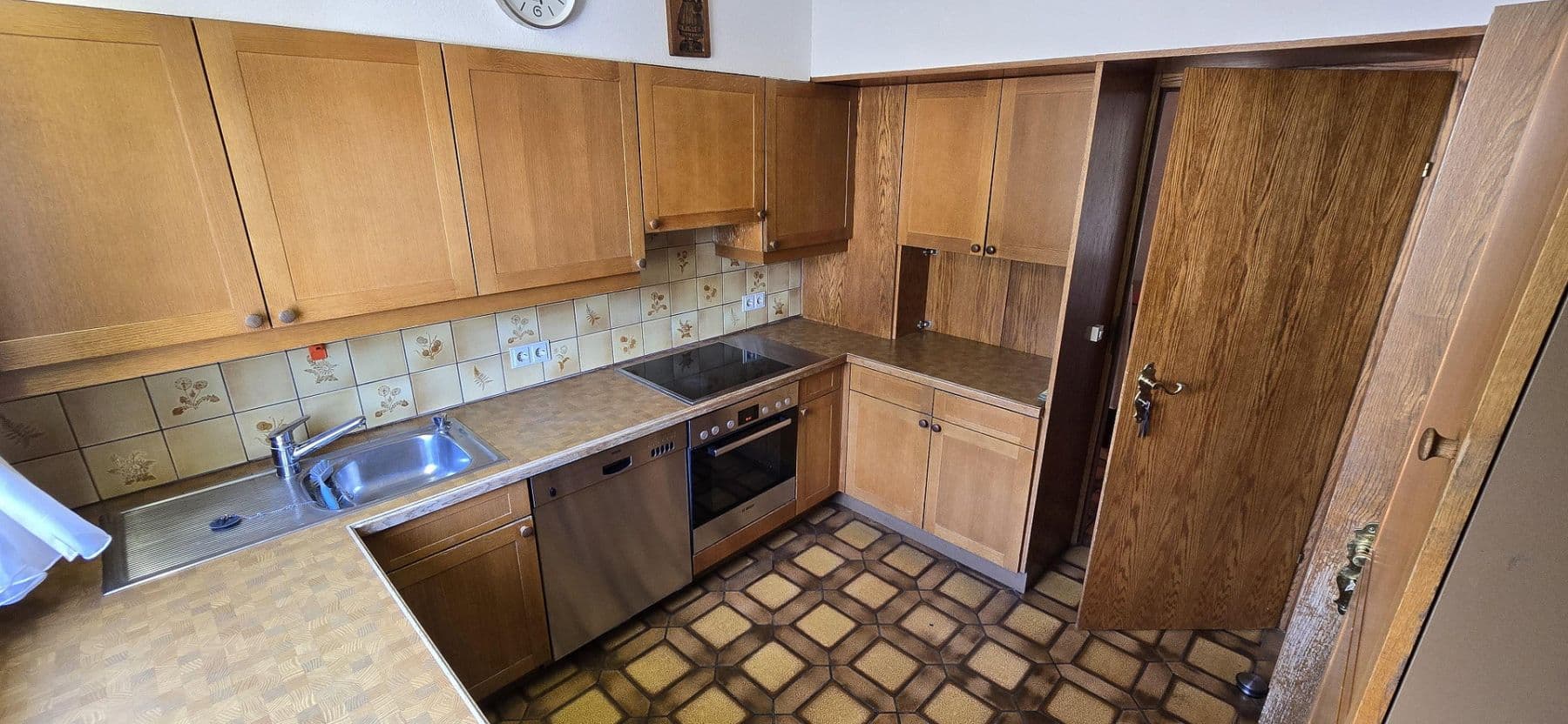 Predaj domu 258 m², pozemok 900 m², Kulmbach, Bavorsko Predaj domu 258 m², pozemok 900 m², Kulmbach, Bavorsko