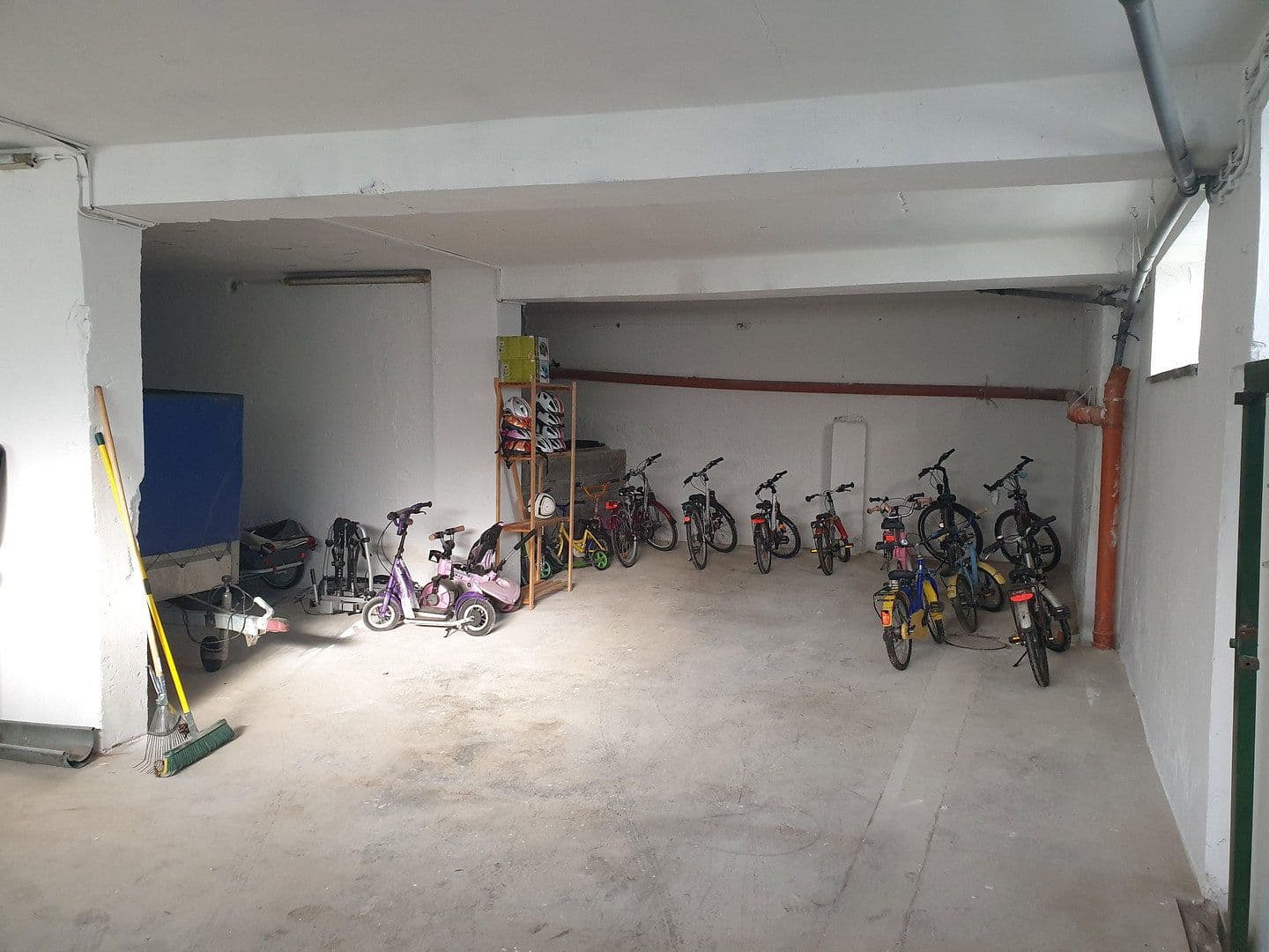 Predaj domu 291 m², pozemok 2.324 m², Kirchdorf, Bavorsko Predaj domu 291 m², pozemok 2.324 m², Kirchdorf, Bavorsko