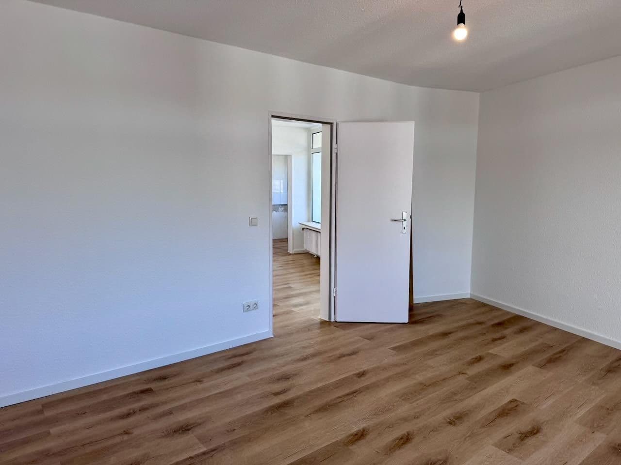 Prenájom bytu 2-izbový 50 m², Olpe, Severné Porýnie - Westfálsko Prenájom bytu 2-izbový 50 m², Olpe, Severné Porýnie - Westfálsko