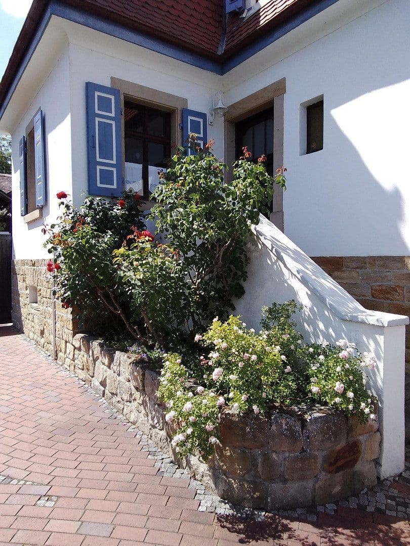 Predaj domu 100 m², pozemok 760 m², Weisenheim am Sand, Porýnie-Falcko Predaj domu 100 m², pozemok 760 m², Weisenheim am Sand, Porýnie-Falcko