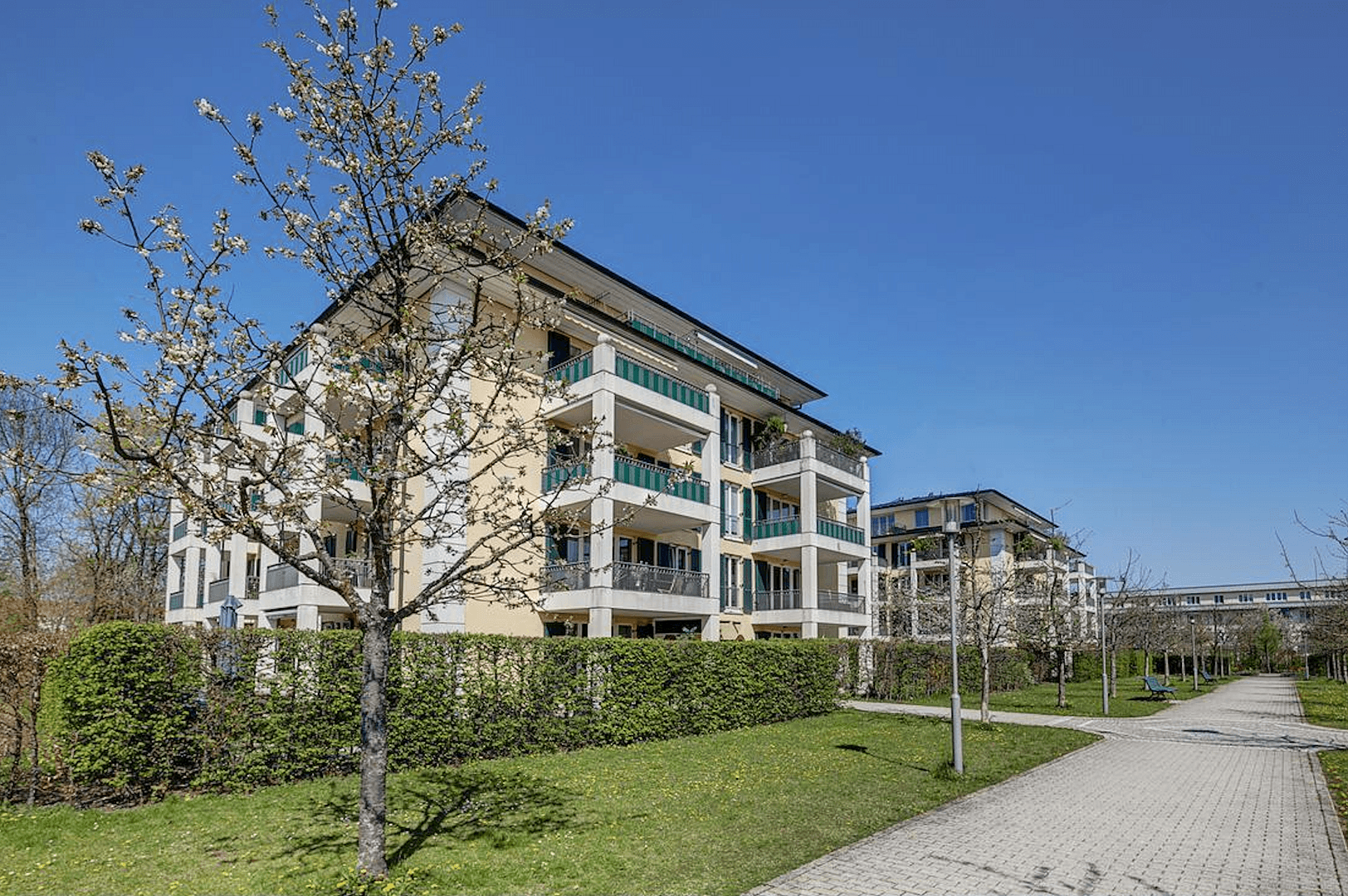 Prenájom bytu 2-izbový 62 m², Am Kapuzinerhölzl 37a, München, Bavorsko Prenájom bytu 2-izbový 62 m², Am Kapuzinerhölzl 37a, München, Bavorsko