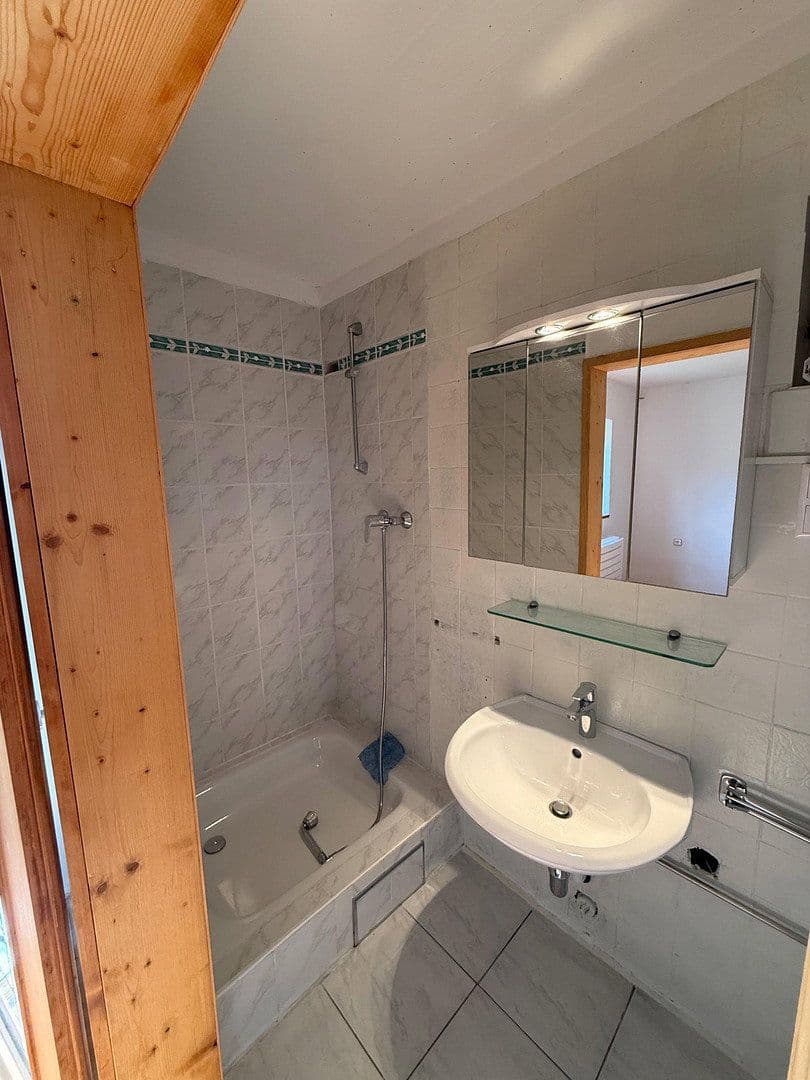 Prenájom bytu 2-izbový 39 m², Holzkirchen, Bavorsko Prenájom bytu 2-izbový 39 m², Holzkirchen, Bavorsko