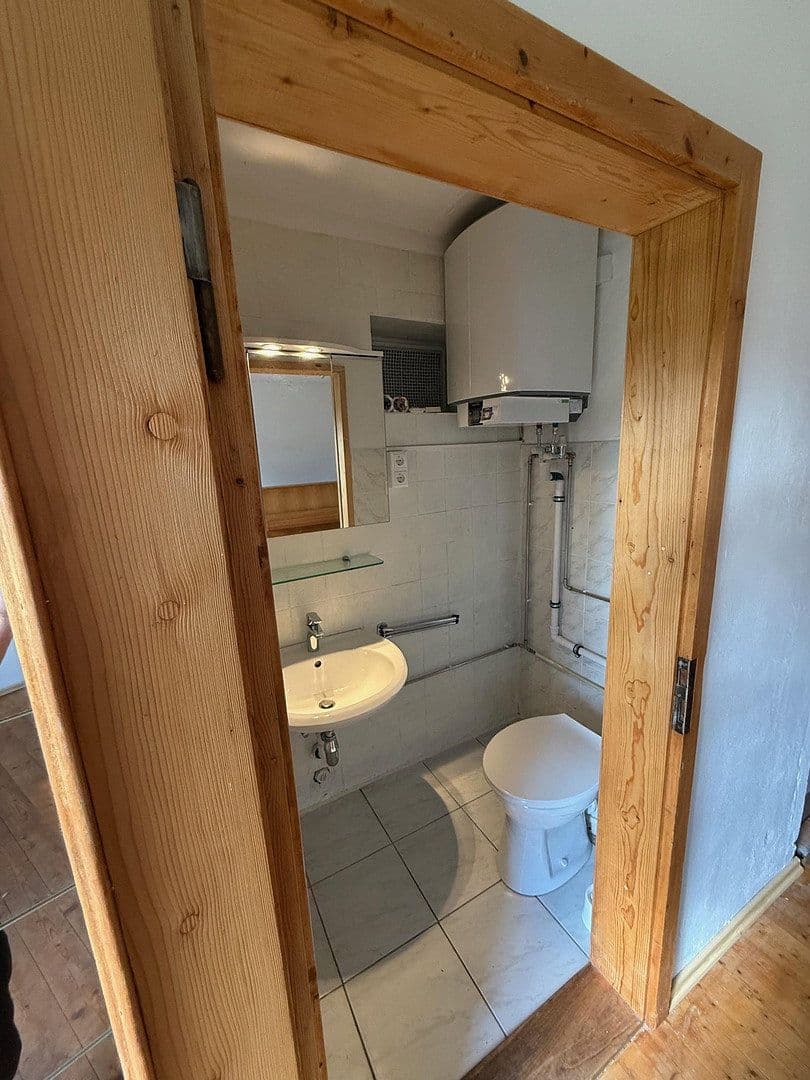 Prenájom bytu 2-izbový 39 m², Holzkirchen, Bavorsko Prenájom bytu 2-izbový 39 m², Holzkirchen, Bavorsko