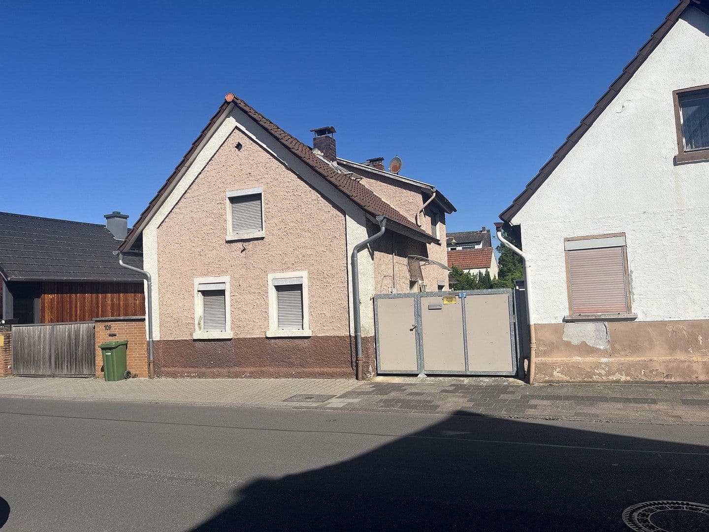 Predaj domu 86 m², pozemok 356 m², Ober-Rodener-Strasse 107, Rodgau, Hesensko Predaj domu 86 m², pozemok 356 m², Ober-Rodener-Strasse 107, Rodgau, Hesensko