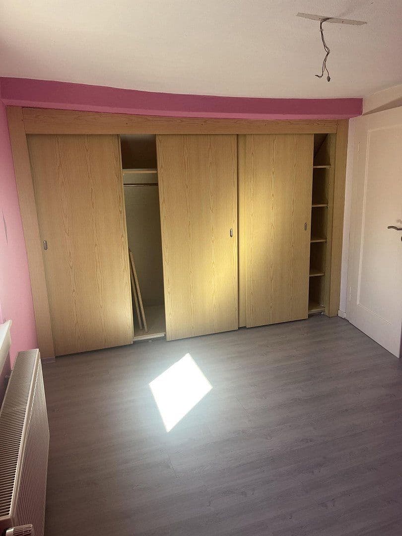 Predaj domu 86 m², pozemok 356 m², Ober-Rodener-Strasse 107, Rodgau, Hesensko Predaj domu 86 m², pozemok 356 m², Ober-Rodener-Strasse 107, Rodgau, Hesensko