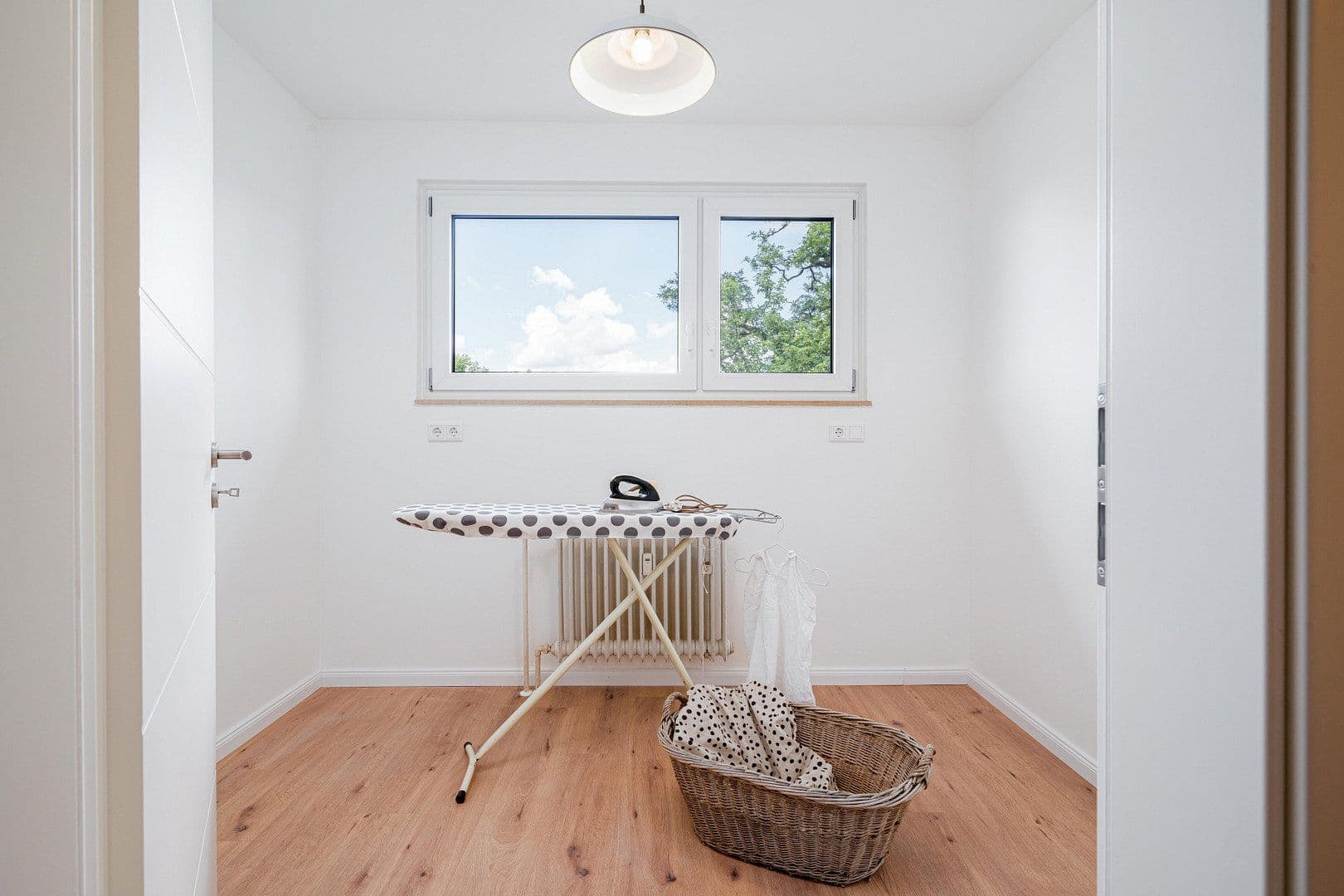 Predaj domu 250 m², pozemok 1.251 m², Weißenburg in Bayern, Bavorsko Predaj domu 250 m², pozemok 1.251 m², Weißenburg in Bayern, Bavorsko