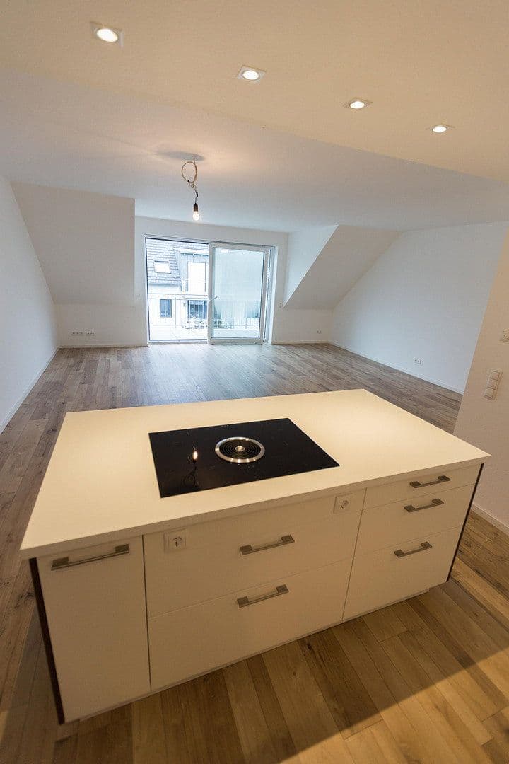 Prenájom bytu 3-izbový 105 m², Frankfurter Straße 169, Bad Vilbel, Hesensko Prenájom bytu 3-izbový 105 m², Frankfurter Straße 169, Bad Vilbel, Hesensko