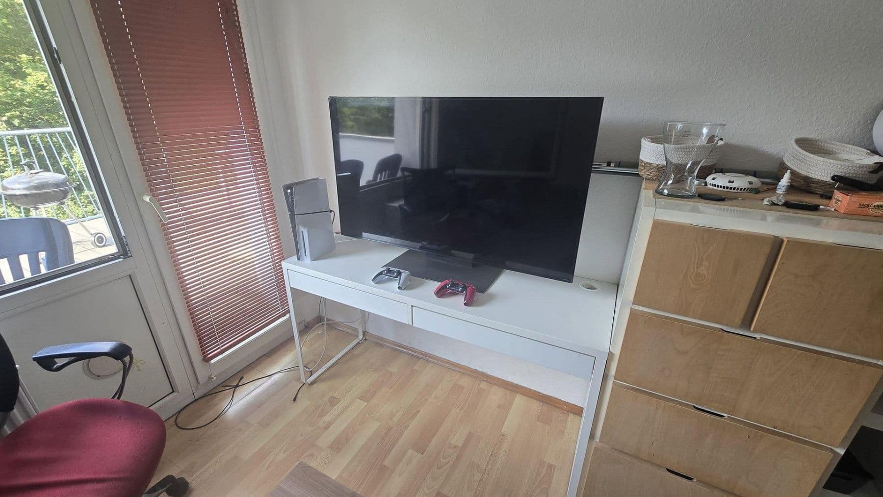 Prenájom bytu 3-izbový 105 m², Ittertalstraße 138, Solingen, Severné Porýnie - Westfálsko Prenájom bytu 3-izbový 105 m², Ittertalstraße 138, Solingen, Severné Porýnie - Westfálsko
