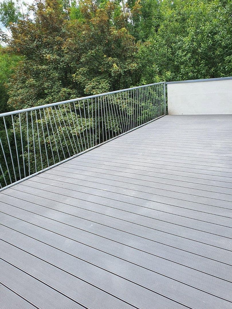 Prenájom bytu 3-izbový 105 m², Ittertalstraße 138, Solingen, Severné Porýnie - Westfálsko Prenájom bytu 3-izbový 105 m², Ittertalstraße 138, Solingen, Severné Porýnie - Westfálsko