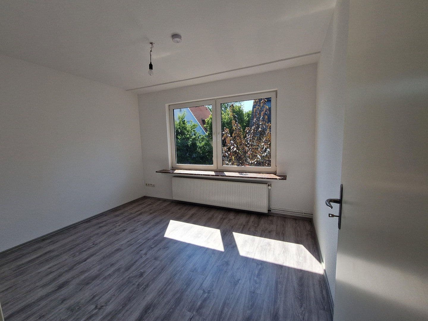 Prenájom bytu 5-izbový 125 m², Hamburg, Hamburg Prenájom bytu 5-izbový 125 m², Hamburg, Hamburg