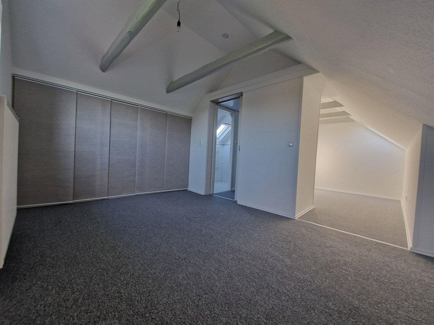 Prenájom bytu 5-izbový 125 m², Hamburg, Hamburg Prenájom bytu 5-izbový 125 m², Hamburg, Hamburg