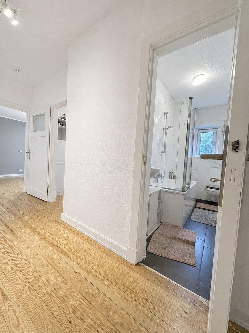 Prenájom bytu 3-izbový 67 m², Pinneberg, Šlezvicko-Holštajnsko Prenájom bytu 3-izbový 67 m², Pinneberg, Šlezvicko-Holštajnsko