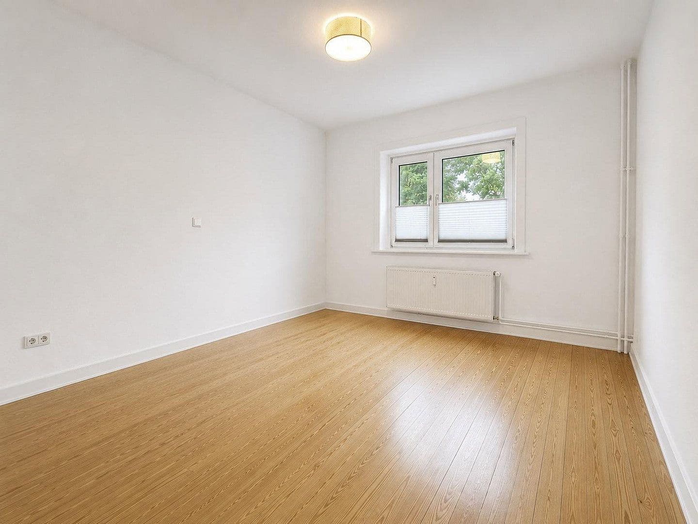 Prenájom bytu 3-izbový 67 m², Pinneberg, Šlezvicko-Holštajnsko Prenájom bytu 3-izbový 67 m², Pinneberg, Šlezvicko-Holštajnsko