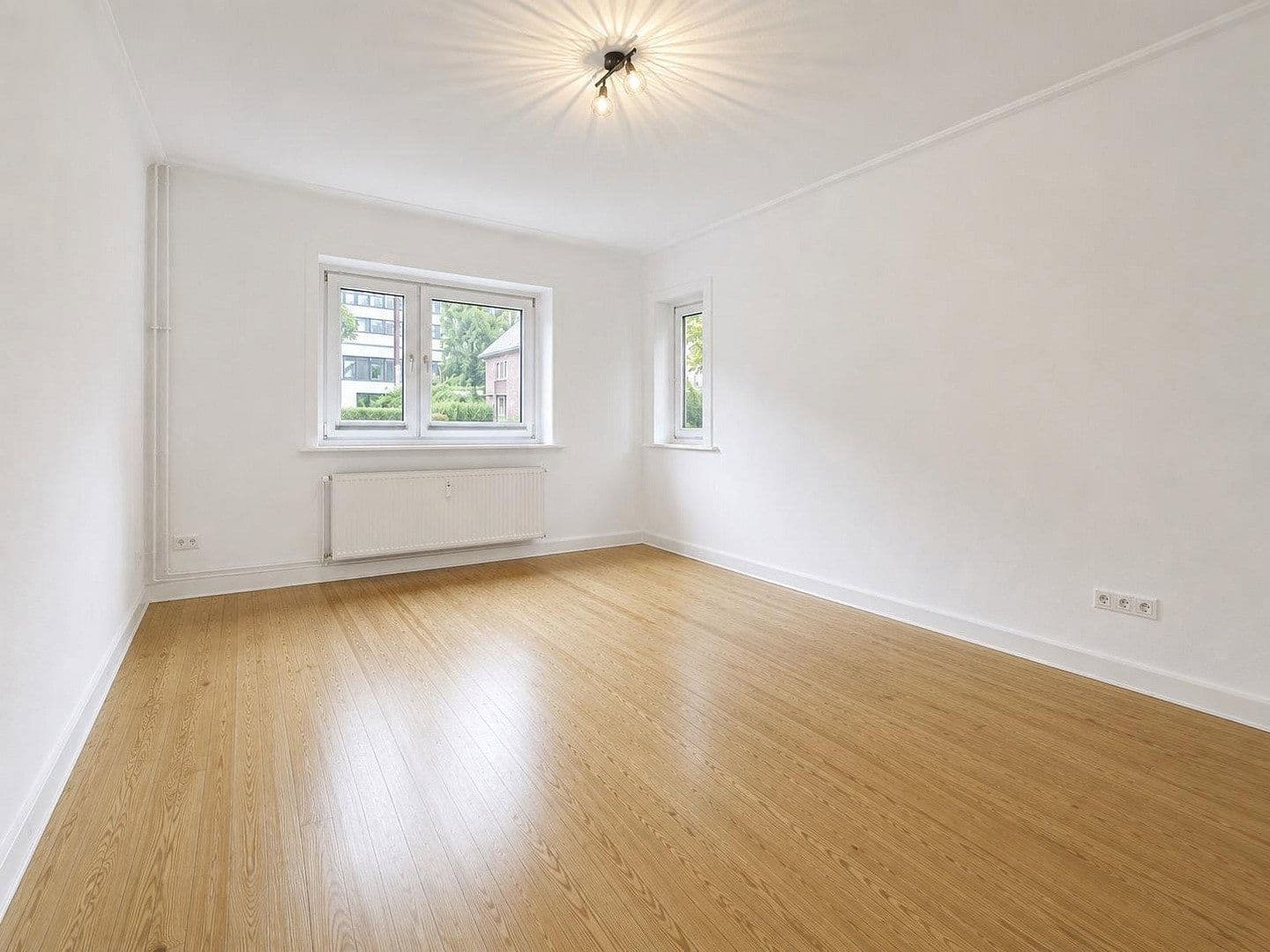 Prenájom bytu 3-izbový 67 m², Pinneberg, Šlezvicko-Holštajnsko Prenájom bytu 3-izbový 67 m², Pinneberg, Šlezvicko-Holštajnsko