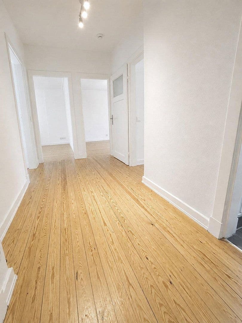 Prenájom bytu 3-izbový 67 m², Pinneberg, Šlezvicko-Holštajnsko Prenájom bytu 3-izbový 67 m², Pinneberg, Šlezvicko-Holštajnsko