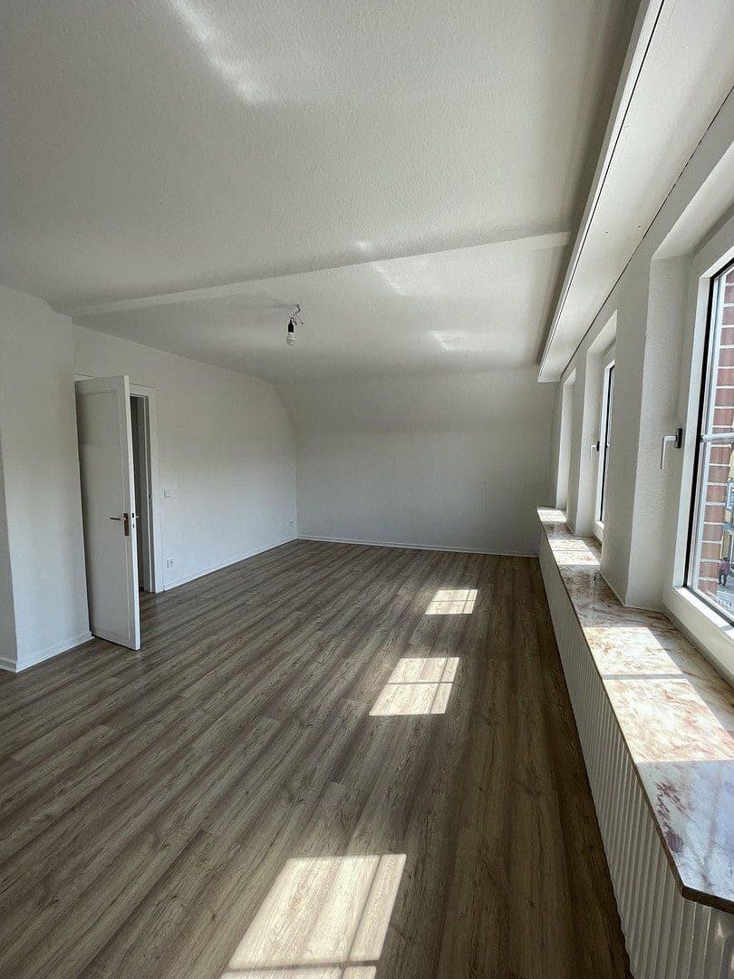 Prenájom bytu 3-izbový 90 m², Deichstraße 2, Winsen (Luhe), Dolné Sasko Prenájom bytu 3-izbový 90 m², Deichstraße 2, Winsen (Luhe), Dolné Sasko