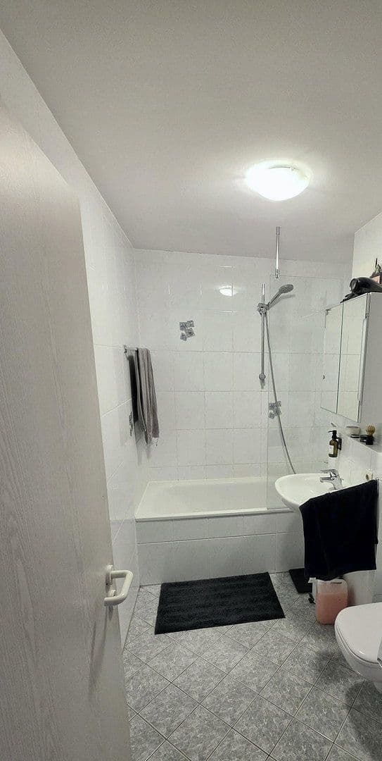 Prenájom bytu 2-izbový 60 m², Ingolstadt, Bavorsko Prenájom bytu 2-izbový 60 m², Ingolstadt, Bavorsko