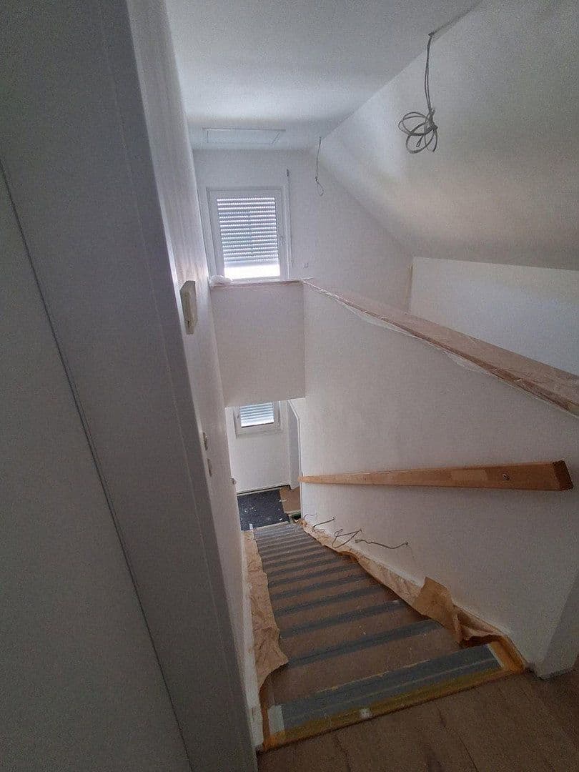 Prenájom domu 143 m², pozemok 450 m², Kirchberg an der Murr, Bádensko-Wurttembersko Prenájom domu 143 m², pozemok 450 m², Kirchberg an der Murr, Bádensko-Wurttembersko