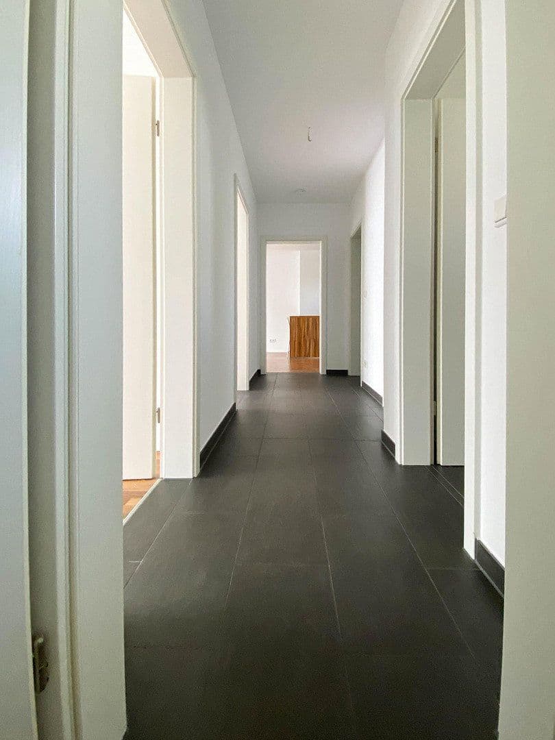 Prenájom bytu 3-izbový 82 m², Krakauer Straße 5, Nürnberg, Bavorsko Prenájom bytu 3-izbový 82 m², Krakauer Straße 5, Nürnberg, Bavorsko