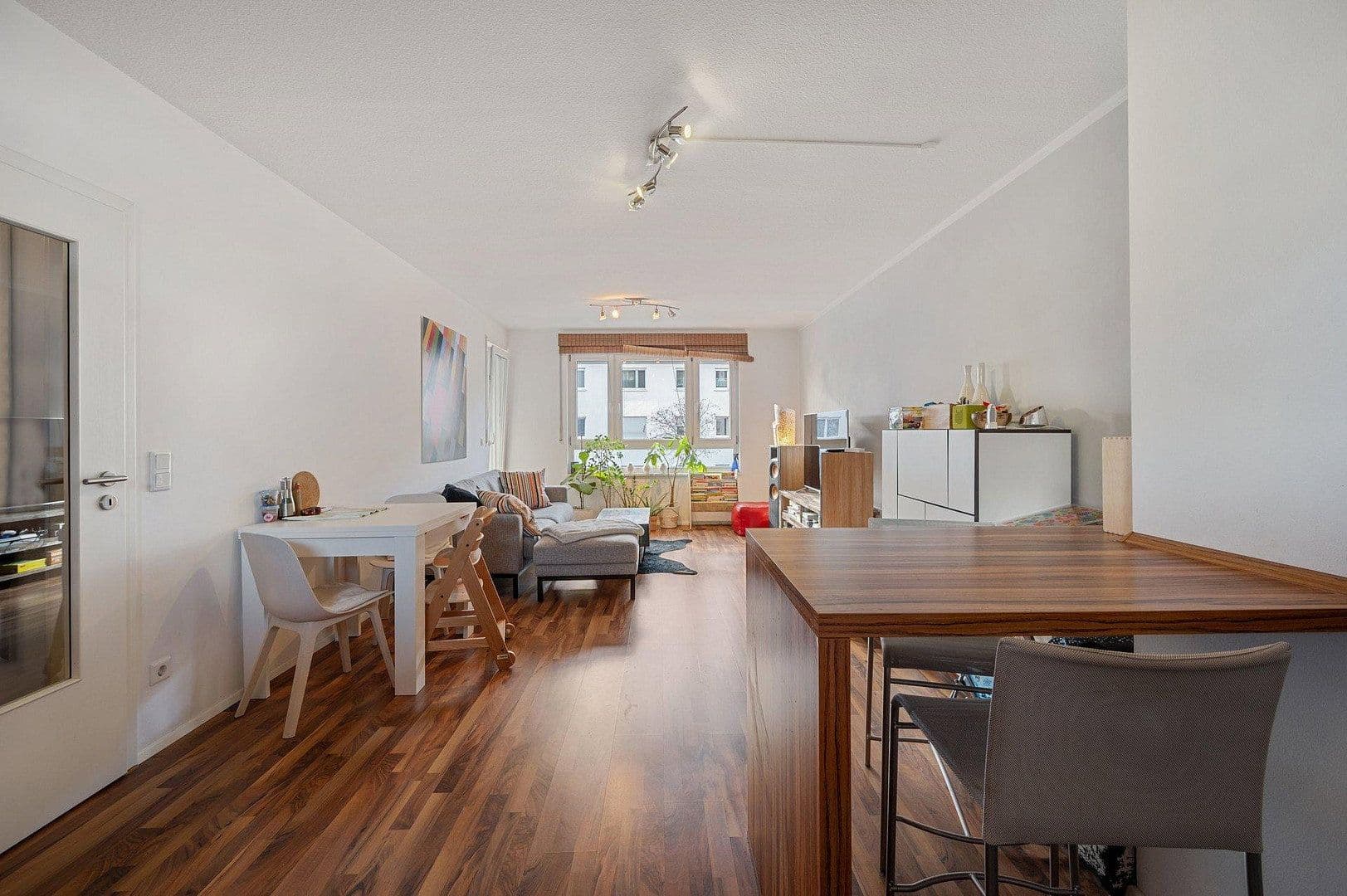 Prenájom bytu 3-izbový 82 m², Krakauer Straße 5, Nürnberg, Bavorsko Prenájom bytu 3-izbový 82 m², Krakauer Straße 5, Nürnberg, Bavorsko