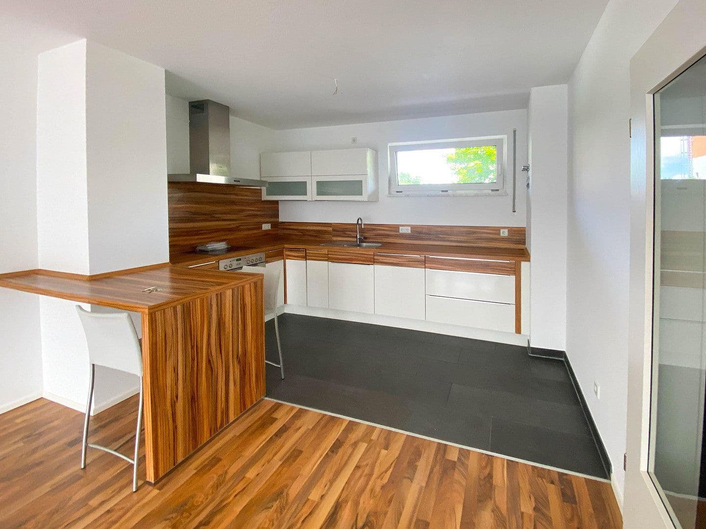 Prenájom bytu 3-izbový 82 m², Krakauer Straße 5, Nürnberg, Bavorsko Prenájom bytu 3-izbový 82 m², Krakauer Straße 5, Nürnberg, Bavorsko