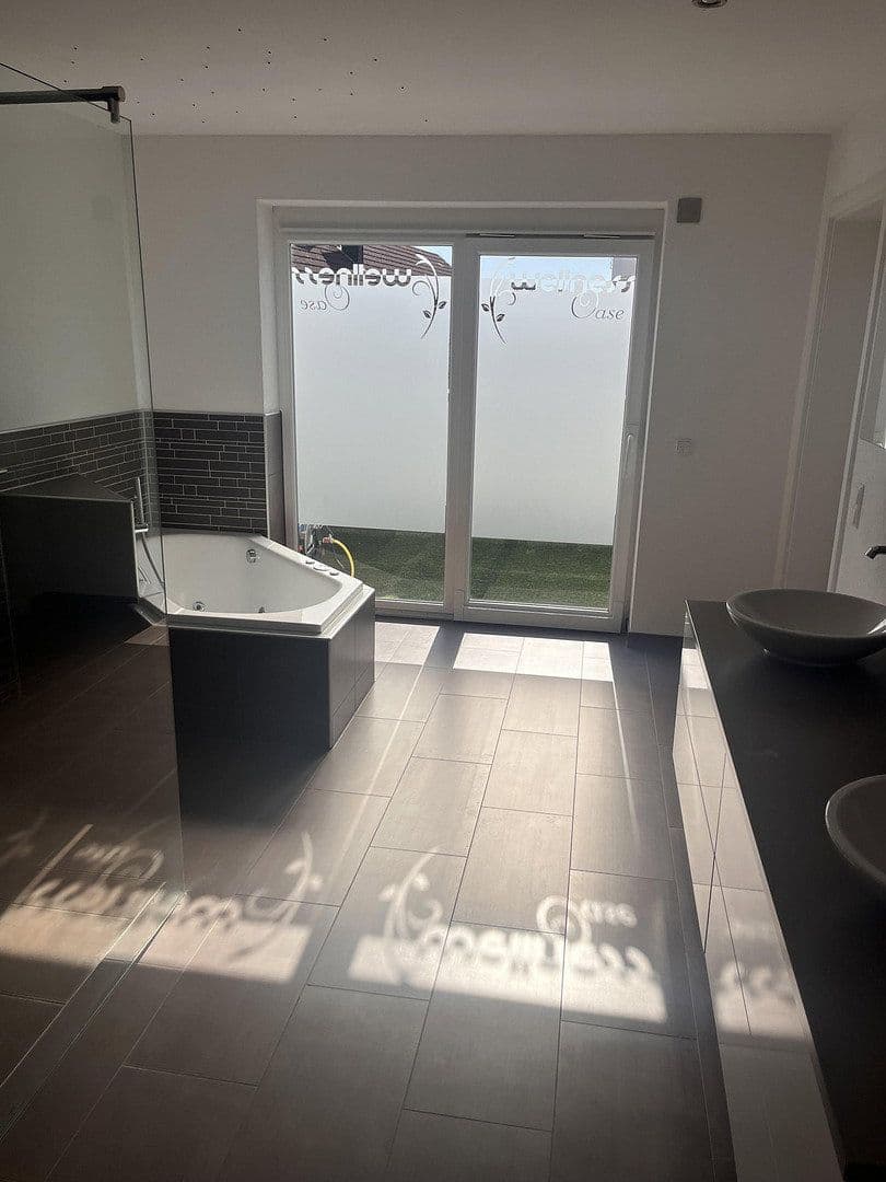 Predaj bytu 5-izbový 158 m², Deutschordenstr.6, Aalen, Bádensko-Wurttembersko Predaj bytu 5-izbový 158 m², Deutschordenstr.6, Aalen, Bádensko-Wurttembersko